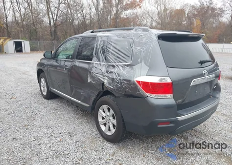 2013 Toyota Highlander Se V6 z USA, uszkodzony, nr VIN 5TDBK3EH2DS233271